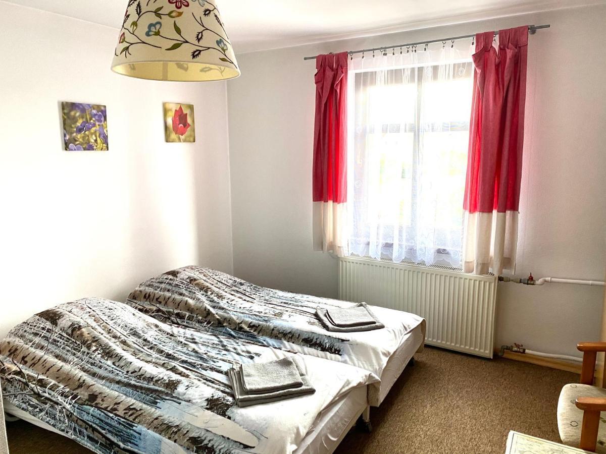 Dom Nad Krutynia Apartment Ukta Ngoại thất bức ảnh