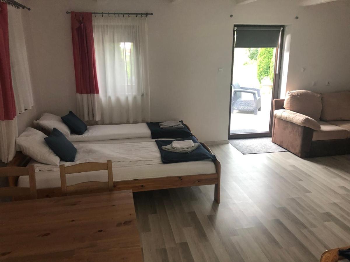 Dom Nad Krutynia Apartment Ukta Ngoại thất bức ảnh